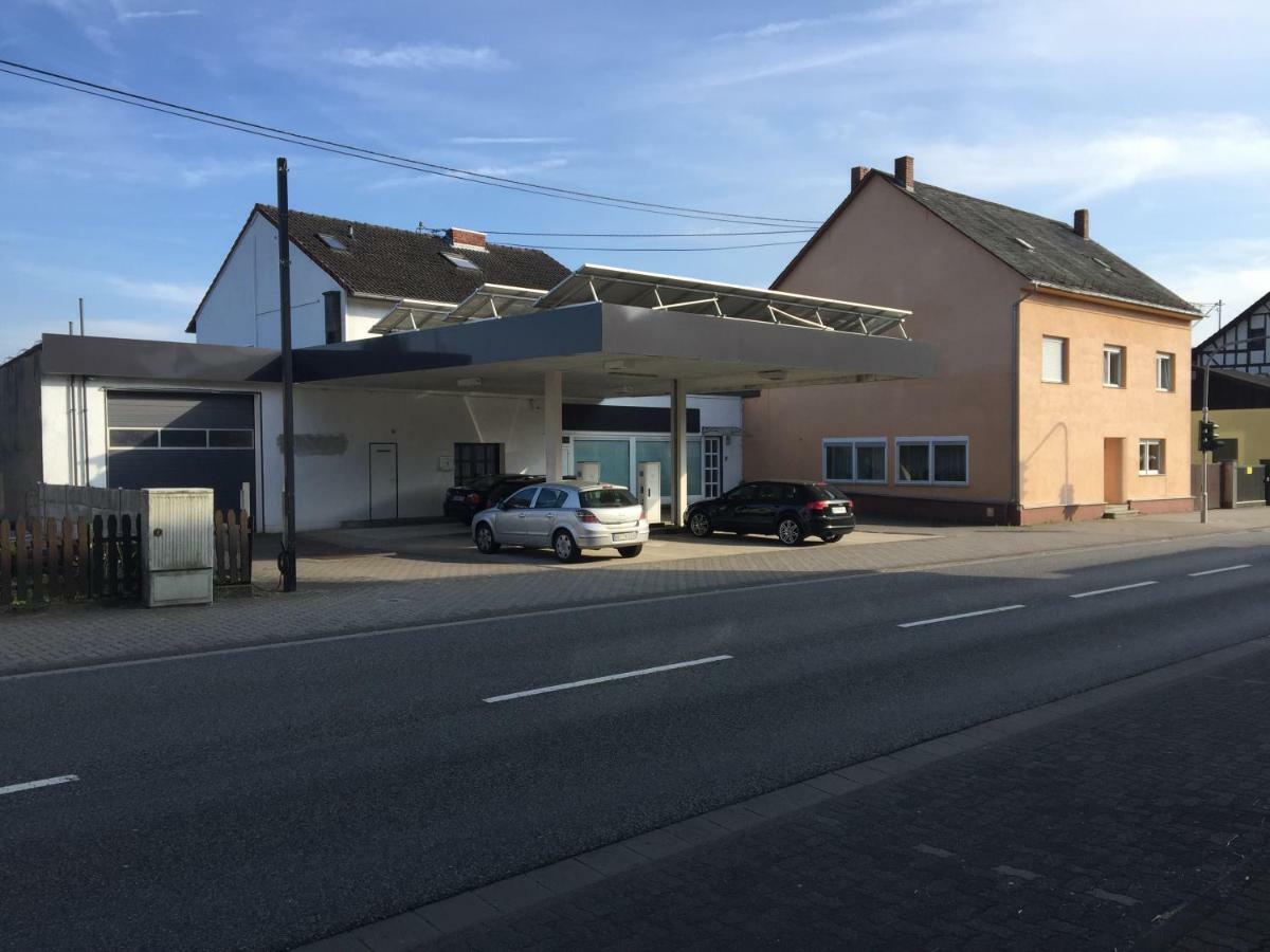 Alte Tankstelle Apartamento Strassenhaus Exterior foto