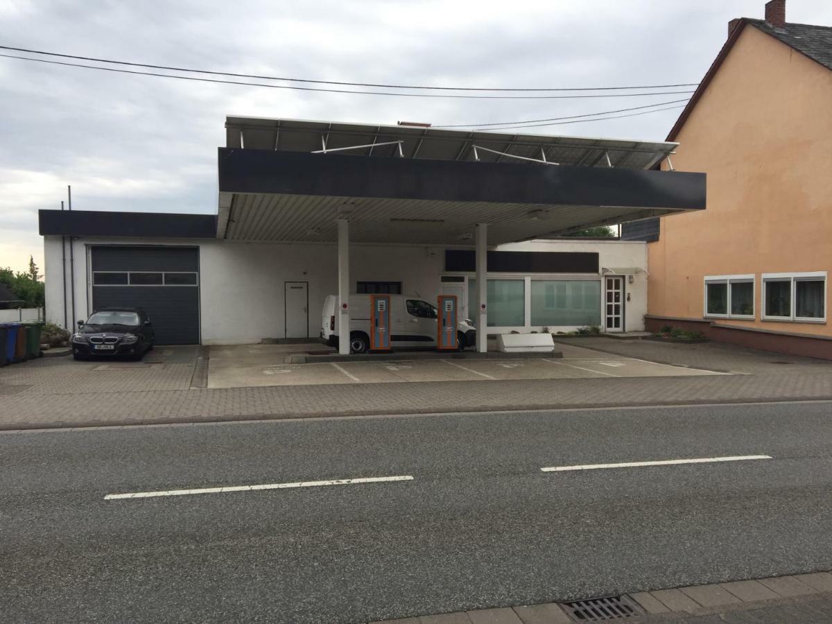Alte Tankstelle Apartamento Strassenhaus Exterior foto